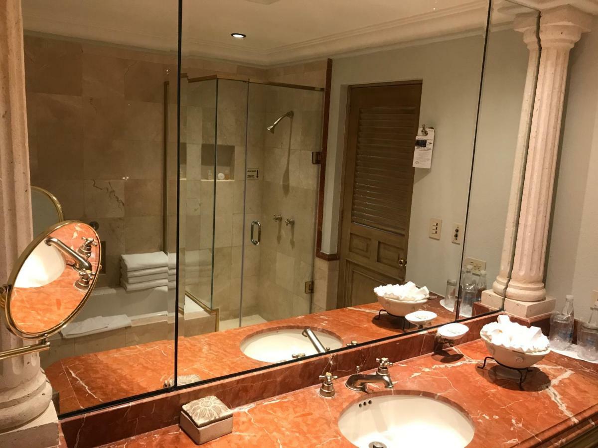 Grand Isla Navidad Hotel